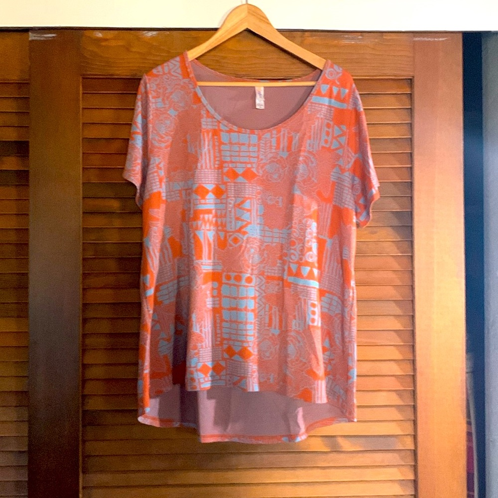 LulaRoe geometric and floral pattern hi low tunic